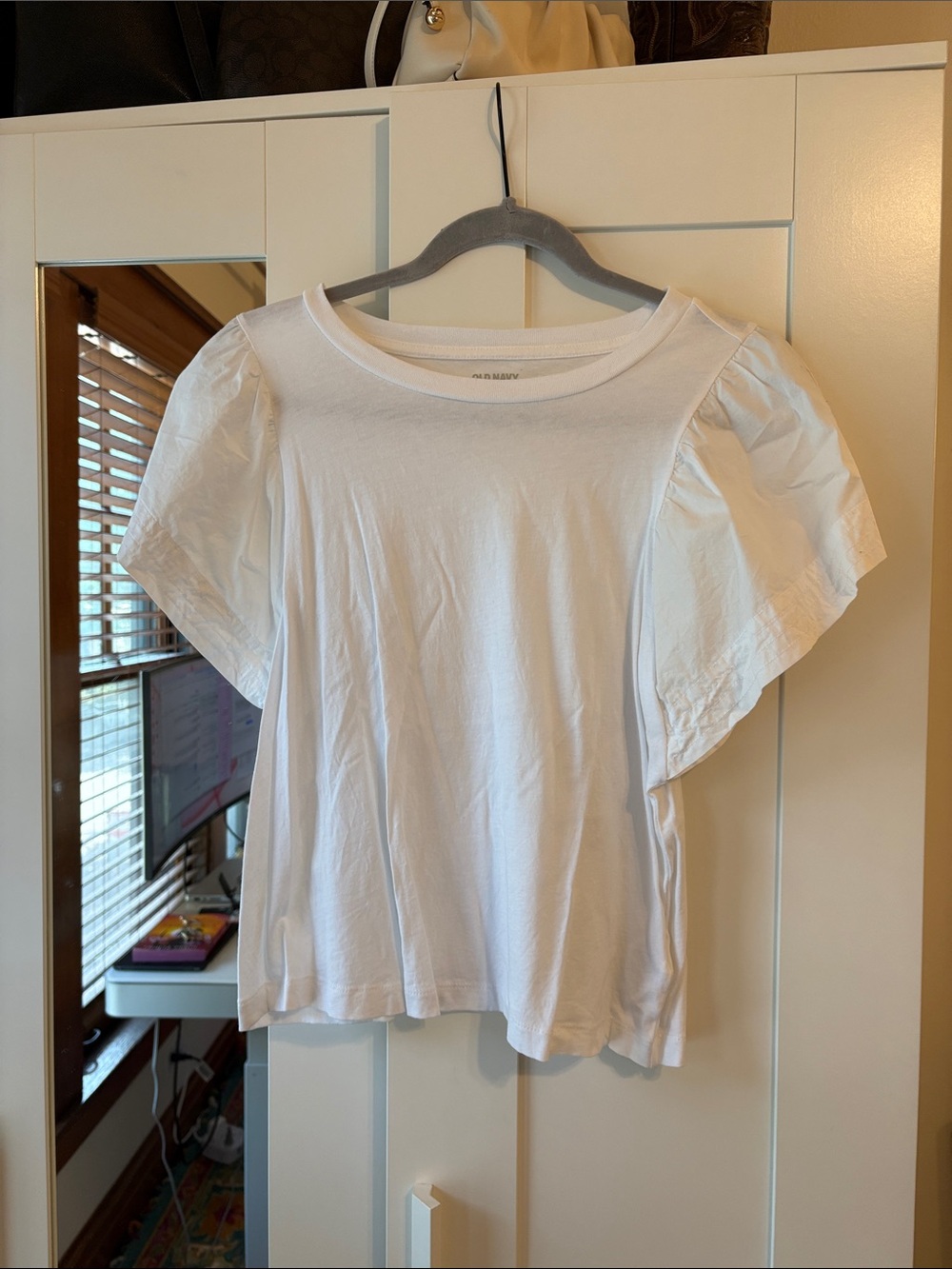 Old Navy White Puff Sleeve Short Sleeve Tee